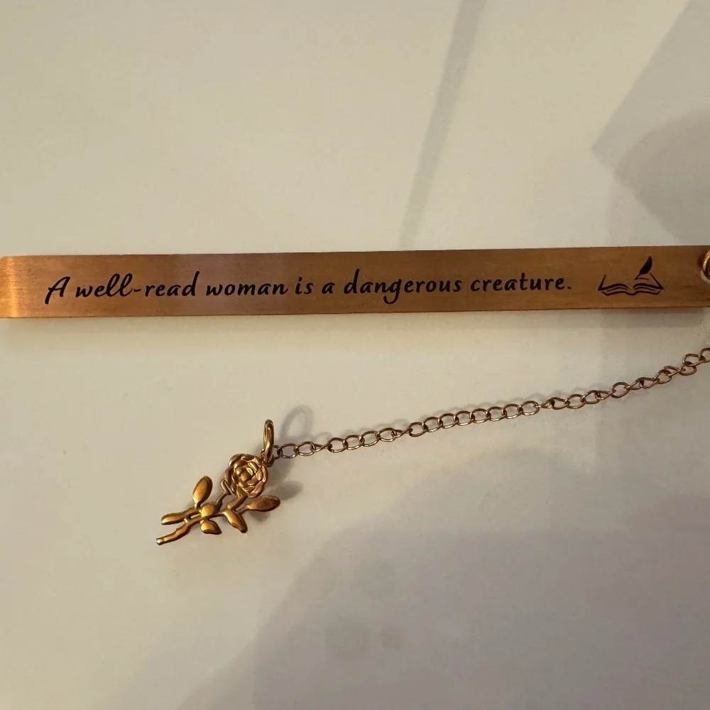 Ladies Book Mark: "A Well Read Woman is a Dangerous Creature" - Picture 4 of 5